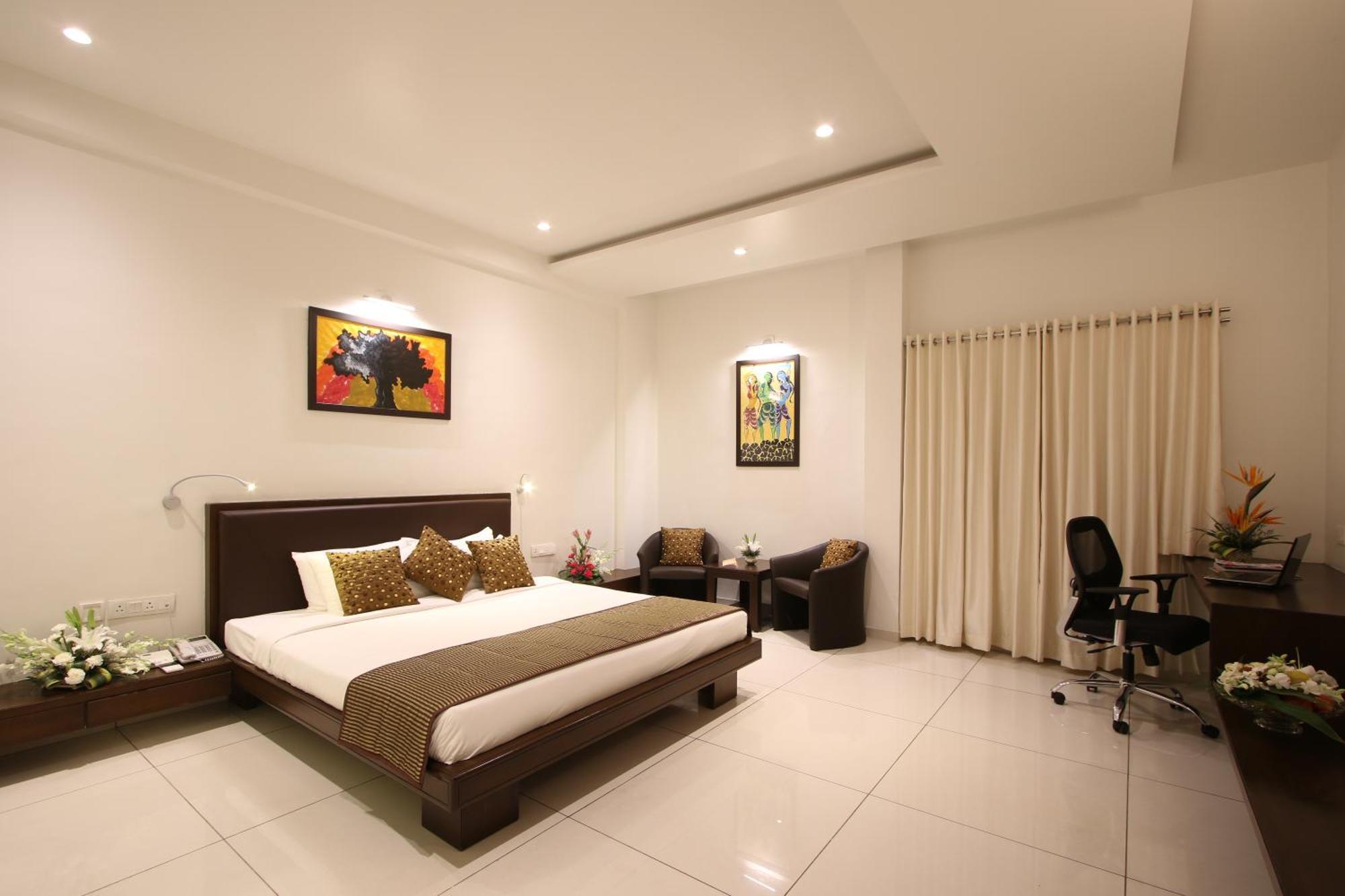 Prakruti Resort วาโดดารา ภายนอก รูปภาพ