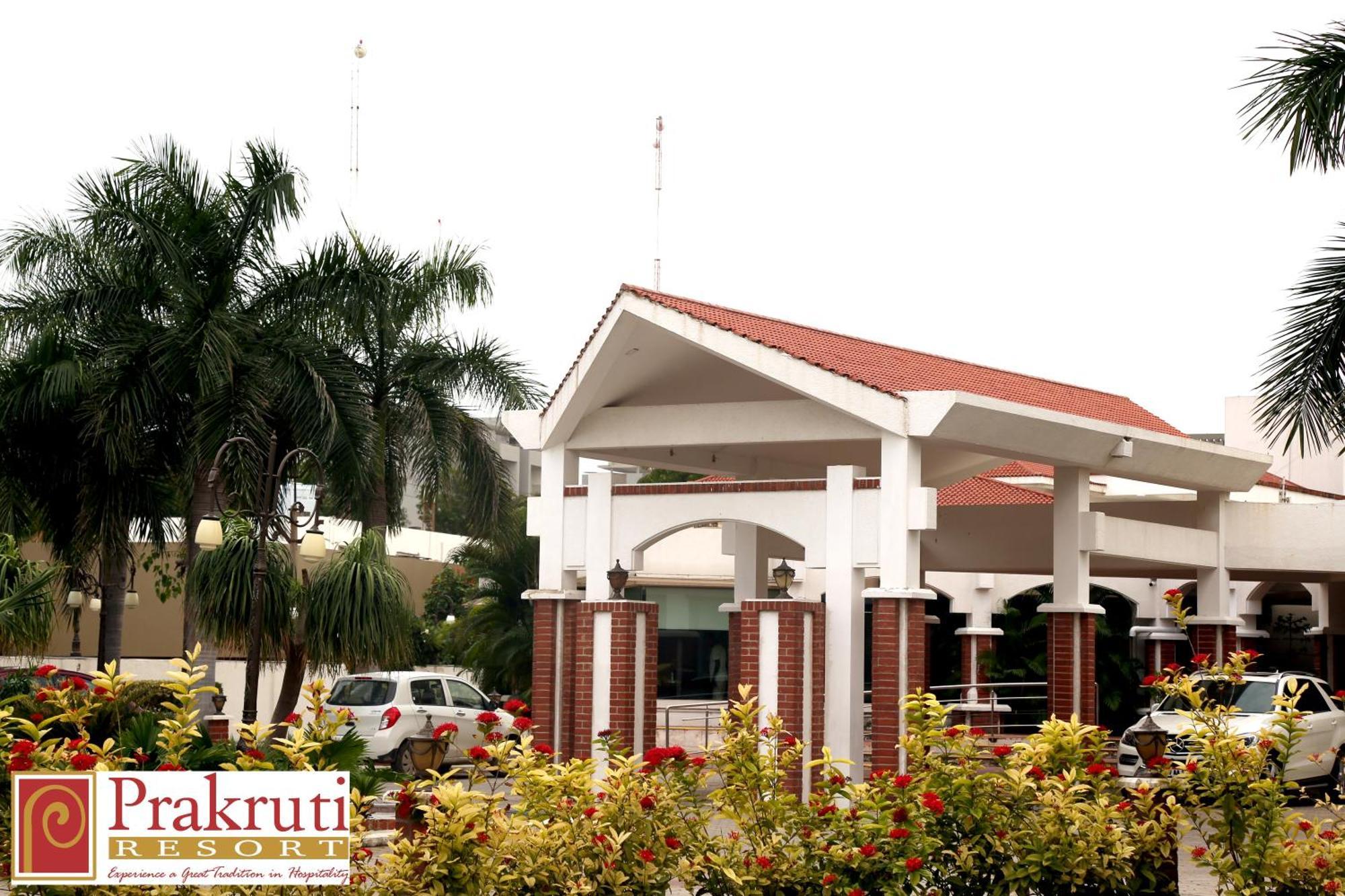 Prakruti Resort วาโดดารา ภายนอก รูปภาพ