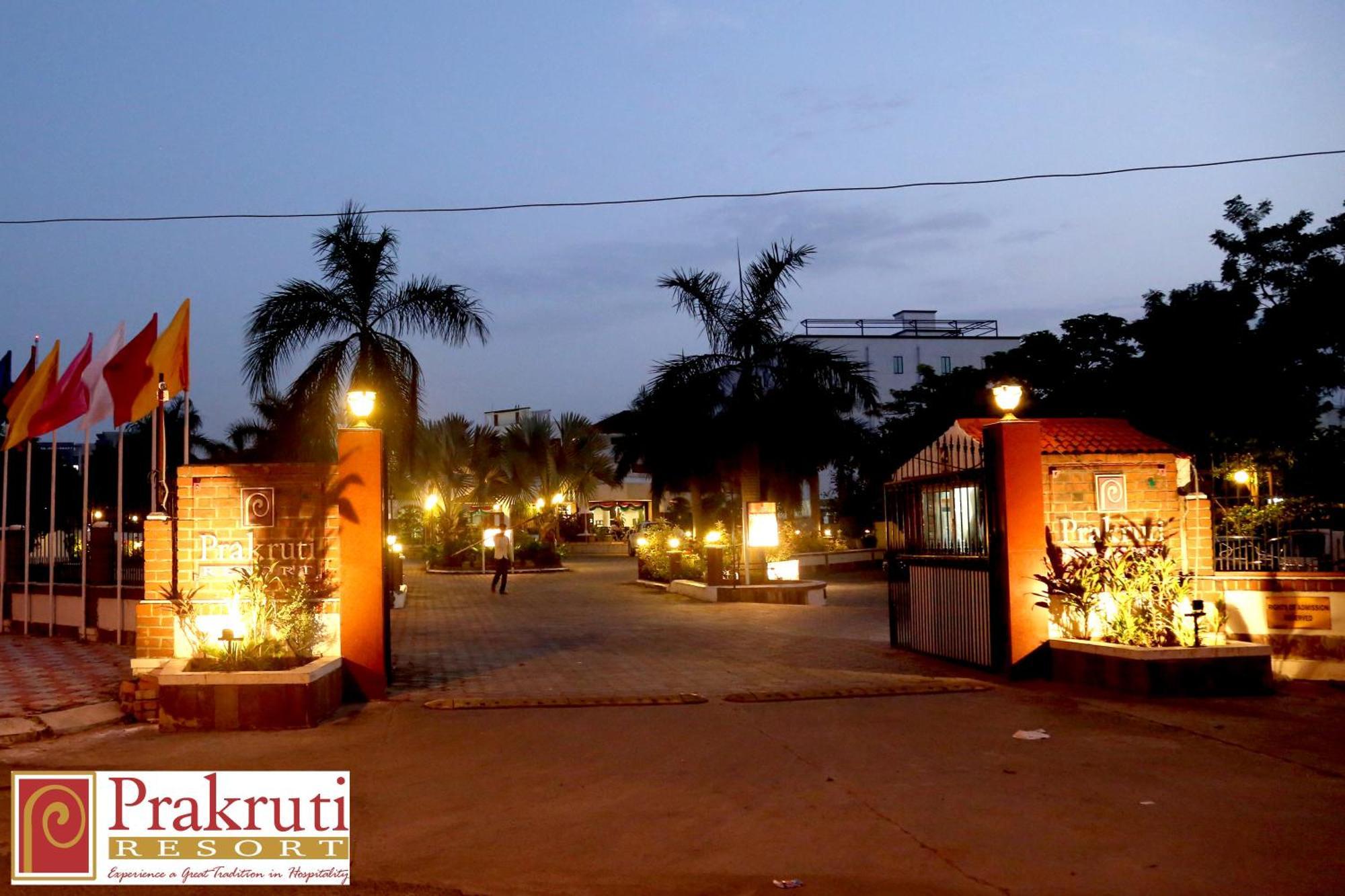 Prakruti Resort วาโดดารา ภายนอก รูปภาพ